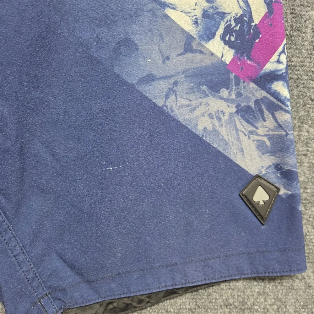 More Core Division MCD Board Shorts Mens 34 10